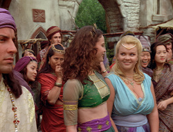 extant_XenaWarriorPrincess_2x16-ForHimtheBellTolls_02963