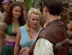extant_XenaWarriorPrincess_2x16-ForHimtheBellTolls_02980
