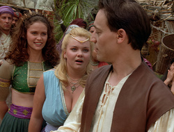 extant_XenaWarriorPrincess_2x16-ForHimtheBellTolls_02985
