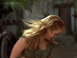 extant_XenaWarriorPrincess_2x16-ForHimtheBellTolls_03002
