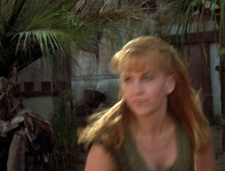 extant_XenaWarriorPrincess_2x16-ForHimtheBellTolls_03004
