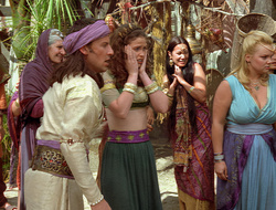 extant_XenaWarriorPrincess_2x16-ForHimtheBellTolls_03015