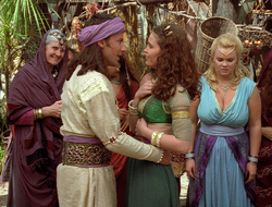 extant_XenaWarriorPrincess_2x16-ForHimtheBellTolls_03021