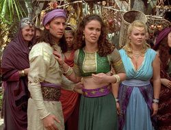 extant_XenaWarriorPrincess_2x16-ForHimtheBellTolls_03028