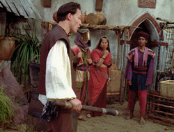 extant_XenaWarriorPrincess_2x16-ForHimtheBellTolls_03044