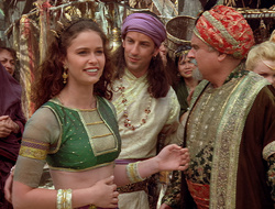 extant_XenaWarriorPrincess_2x16-ForHimtheBellTolls_03064