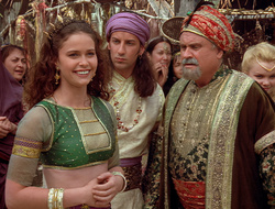 extant_XenaWarriorPrincess_2x16-ForHimtheBellTolls_03065