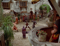 extant_XenaWarriorPrincess_2x16-ForHimtheBellTolls_03173