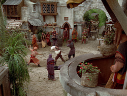 extant_XenaWarriorPrincess_2x16-ForHimtheBellTolls_03174