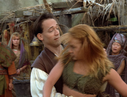 extant_XenaWarriorPrincess_2x16-ForHimtheBellTolls_03190