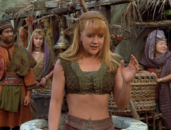 extant_XenaWarriorPrincess_2x16-ForHimtheBellTolls_03205