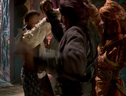 extant_XenaWarriorPrincess_2x16-ForHimtheBellTolls_03220