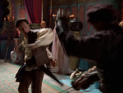 extant_XenaWarriorPrincess_2x16-ForHimtheBellTolls_03291