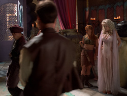 extant_XenaWarriorPrincess_2x16-ForHimtheBellTolls_03304