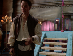 extant_XenaWarriorPrincess_2x16-ForHimtheBellTolls_03305