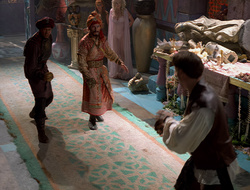 extant_XenaWarriorPrincess_2x16-ForHimtheBellTolls_03308