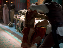 extant_XenaWarriorPrincess_2x16-ForHimtheBellTolls_03319