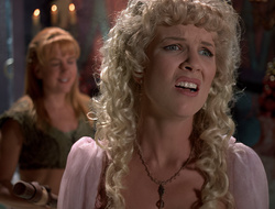 extant_XenaWarriorPrincess_2x16-ForHimtheBellTolls_03406