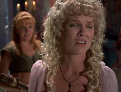 extant_XenaWarriorPrincess_2x16-ForHimtheBellTolls_03409