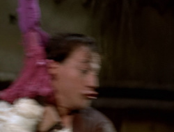 extant_XenaWarriorPrincess_2x16-ForHimtheBellTolls_03411