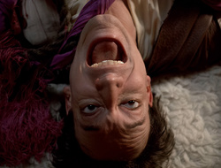 extant_XenaWarriorPrincess_2x16-ForHimtheBellTolls_03426