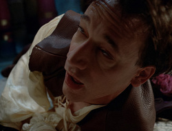 extant_XenaWarriorPrincess_2x16-ForHimtheBellTolls_03431