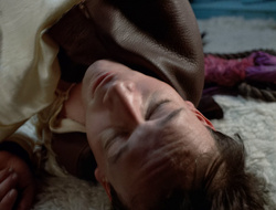 extant_XenaWarriorPrincess_2x16-ForHimtheBellTolls_03434