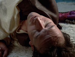 extant_XenaWarriorPrincess_2x16-ForHimtheBellTolls_03435
