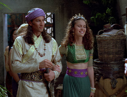 extant_XenaWarriorPrincess_2x16-ForHimtheBellTolls_03448