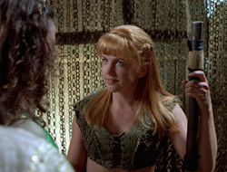 extant_XenaWarriorPrincess_2x16-ForHimtheBellTolls_03462