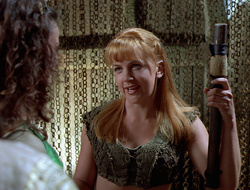 extant_XenaWarriorPrincess_2x16-ForHimtheBellTolls_03464