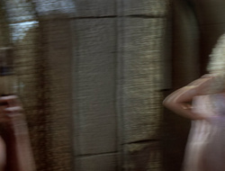 extant_XenaWarriorPrincess_2x16-ForHimtheBellTolls_03466