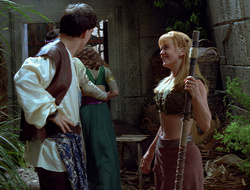 extant_XenaWarriorPrincess_2x16-ForHimtheBellTolls_03499