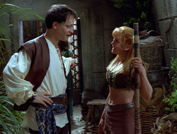 extant_XenaWarriorPrincess_2x16-ForHimtheBellTolls_03502