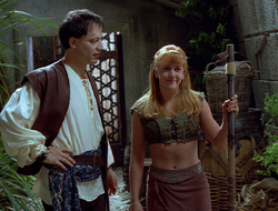 extant_XenaWarriorPrincess_2x16-ForHimtheBellTolls_03507