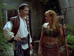 extant_XenaWarriorPrincess_2x16-ForHimtheBellTolls_03509