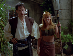 extant_XenaWarriorPrincess_2x16-ForHimtheBellTolls_03515