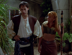 extant_XenaWarriorPrincess_2x16-ForHimtheBellTolls_03516
