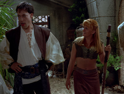 extant_XenaWarriorPrincess_2x16-ForHimtheBellTolls_03517