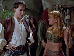 extant_XenaWarriorPrincess_2x16-ForHimtheBellTolls_03542