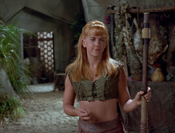 extant_XenaWarriorPrincess_2x16-ForHimtheBellTolls_03563
