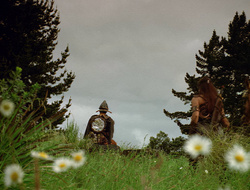 extant_XenaWarriorPrincess_2x16-ForHimtheBellTolls_03573