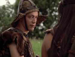 extant_XenaWarriorPrincess_2x16-ForHimtheBellTolls_03611