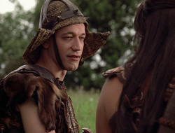 extant_XenaWarriorPrincess_2x16-ForHimtheBellTolls_03612