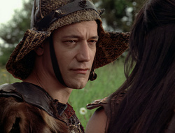 extant_XenaWarriorPrincess_2x16-ForHimtheBellTolls_03622