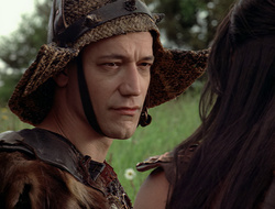 extant_XenaWarriorPrincess_2x16-ForHimtheBellTolls_03624