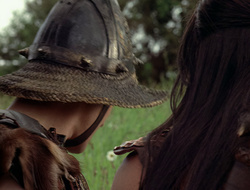 extant_XenaWarriorPrincess_2x16-ForHimtheBellTolls_03633