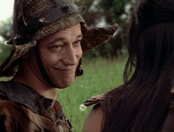 extant_XenaWarriorPrincess_2x16-ForHimtheBellTolls_03636