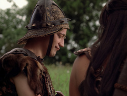 extant_XenaWarriorPrincess_2x16-ForHimtheBellTolls_03641