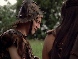 extant_XenaWarriorPrincess_2x16-ForHimtheBellTolls_03642